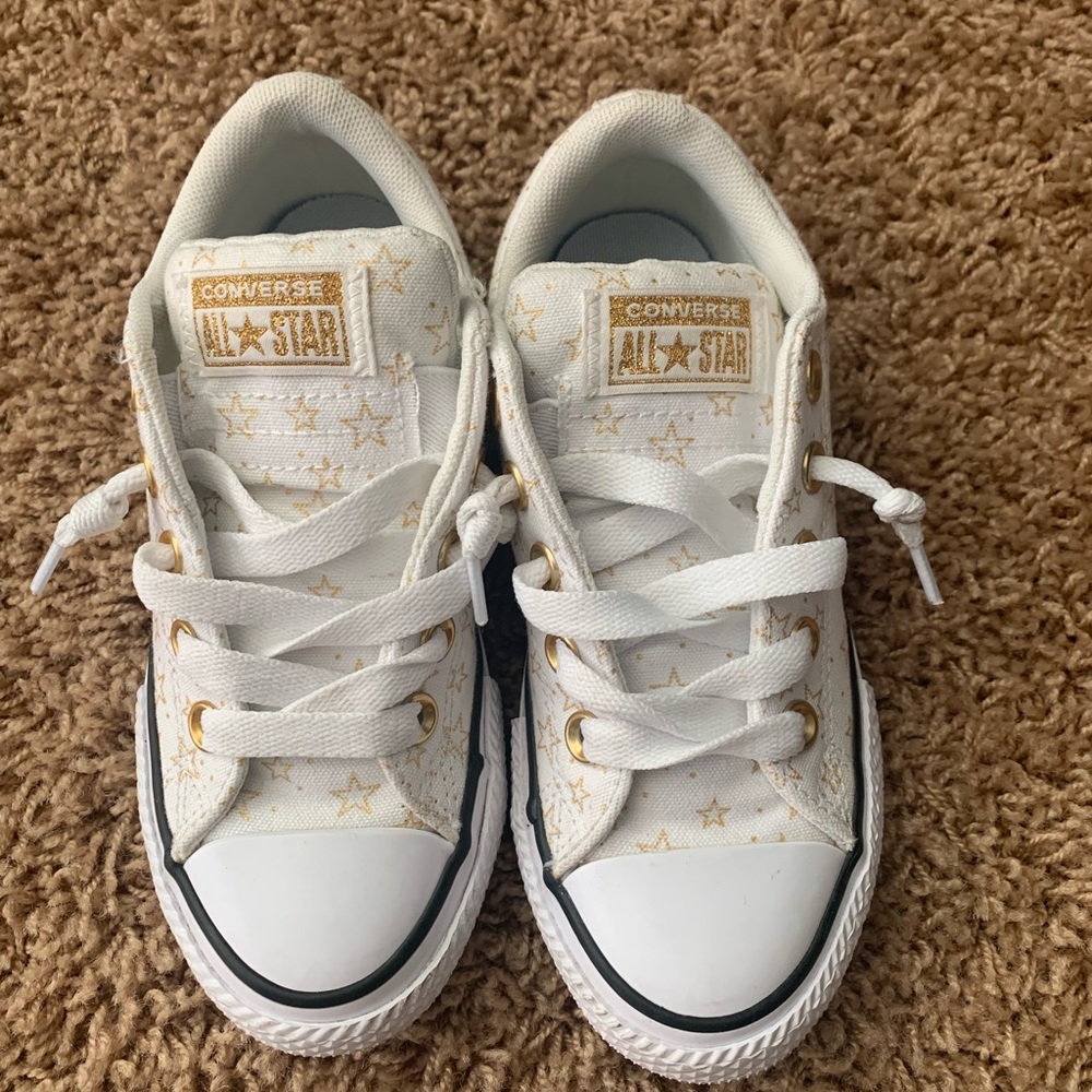 White with gold stars girls All Star Converse